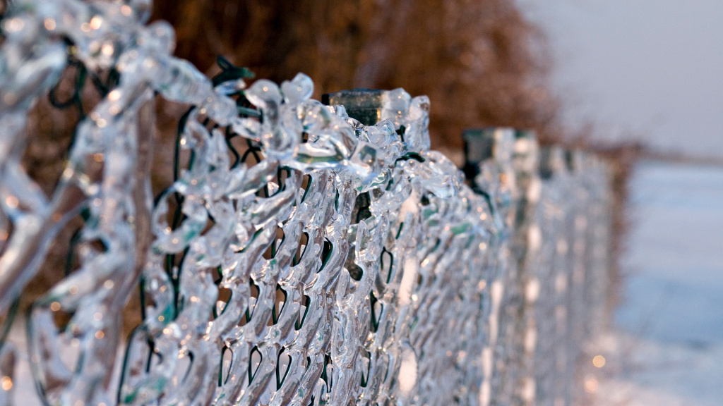 Frozen Fence HD Wallpaper