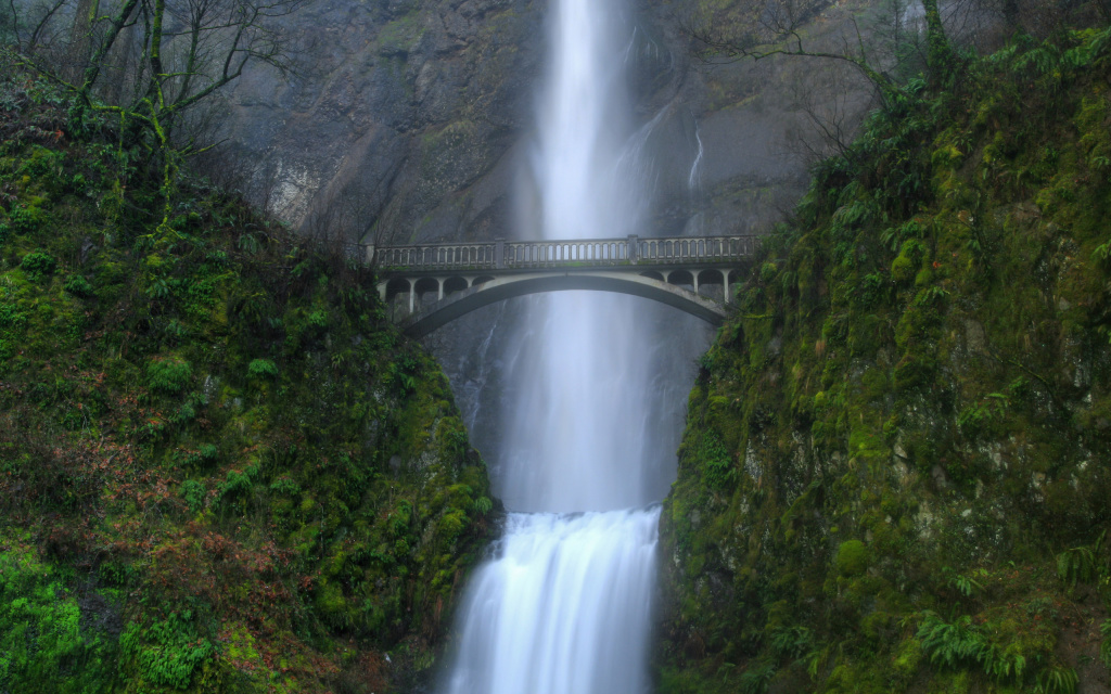 Multnomah Falls, Oregon HD Wallpaper