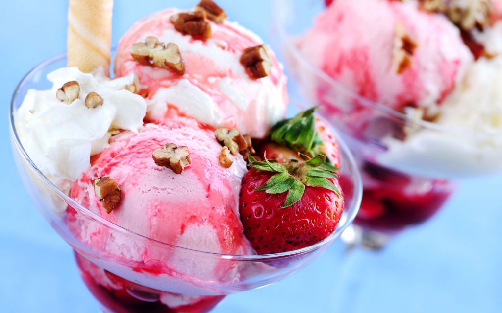 Strawberry Ice Cream HD Wallpaper